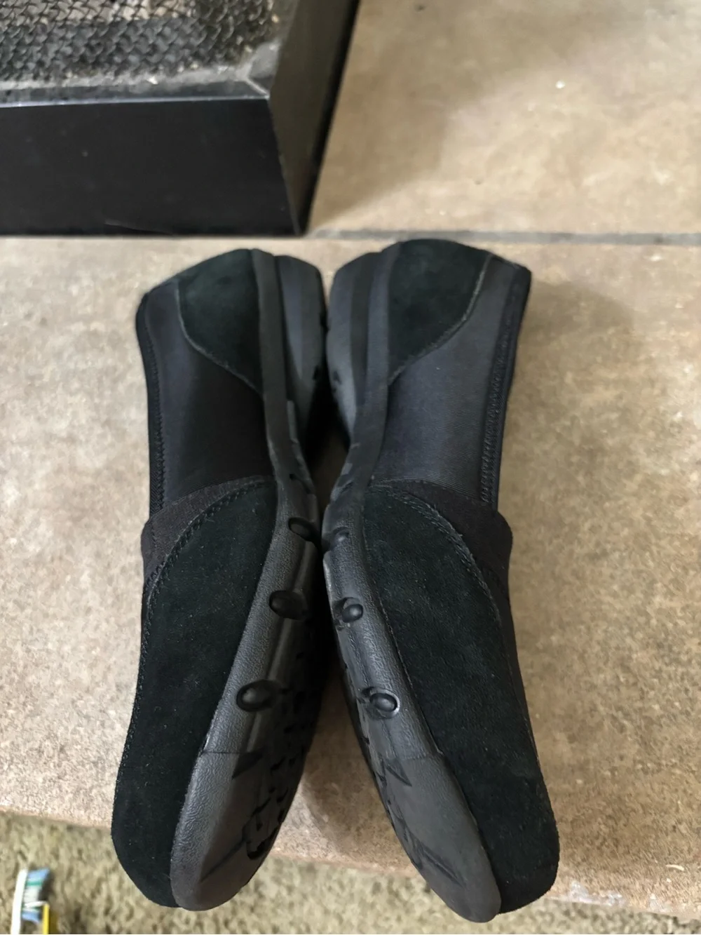 Skechers Relaxed Fit: Career - 9 To 5 Suede black slip on comfort shoe size 10